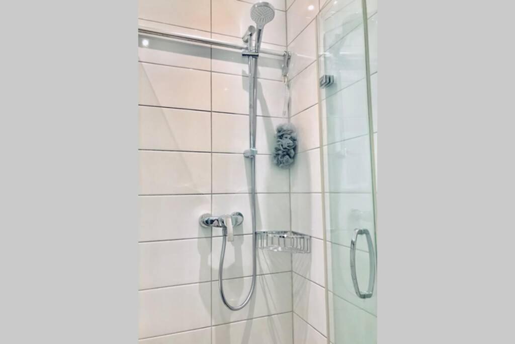 Home In The Heart Of Mannheim, Free Parking, Netflix, Fast Wifi エクステリア 写真